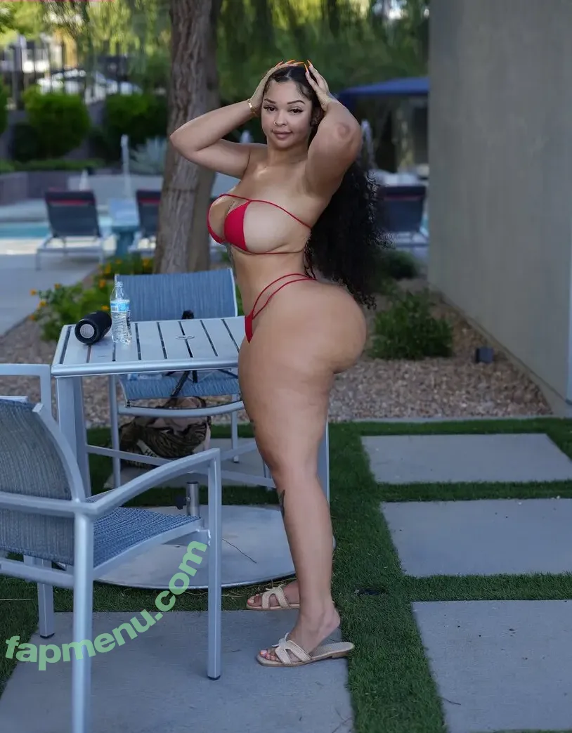 Adorexkeya nude photo #0014 (AmberDyme / ZakeyaAmber)