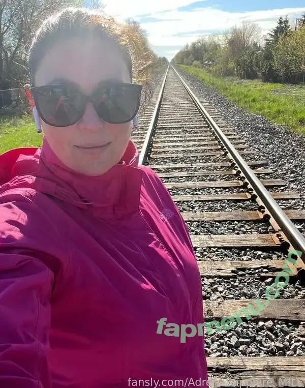 AdrenaSapphire_MILF nude photo #0107 (AdrenaSapphire_MILF)