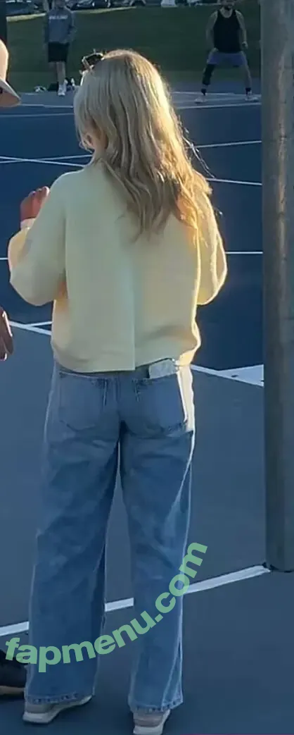 Adri Meadors nude photo #0006 (adrimeadors / blondegirl0002)