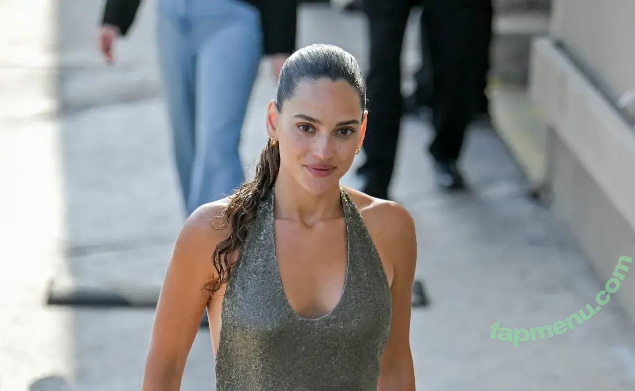 Adria Arjona nude photo #0498 (adriaarjona)