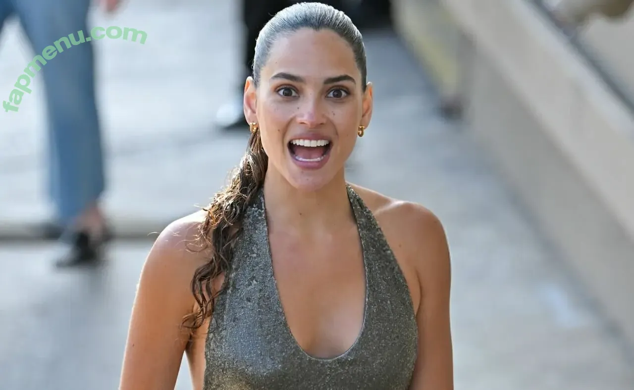 Adria Arjona nude photo #0504 (adriaarjona)