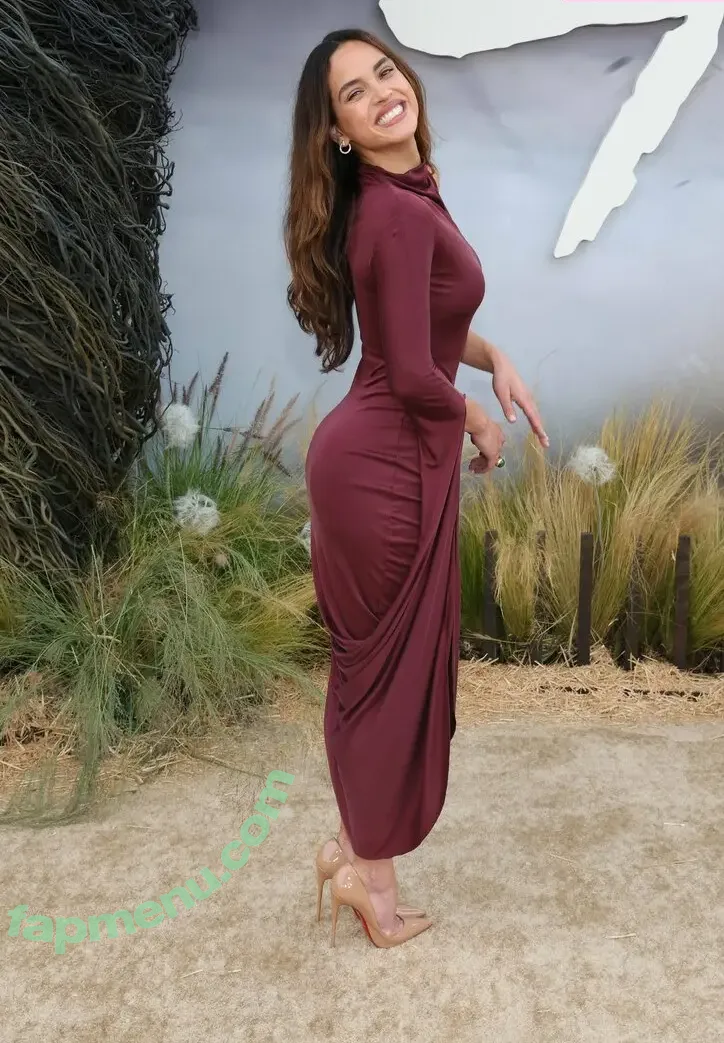 Adria Arjona nude photo #0562 (adriaarjona)