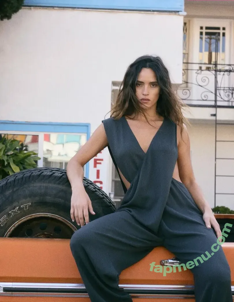 Adria Arjona nude photo #0620 (adriaarjona)