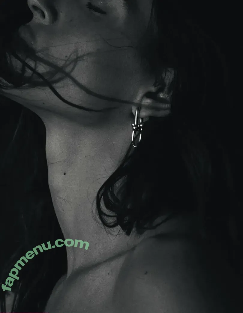 Adria Arjona nude photo #0630 (adriaarjona)