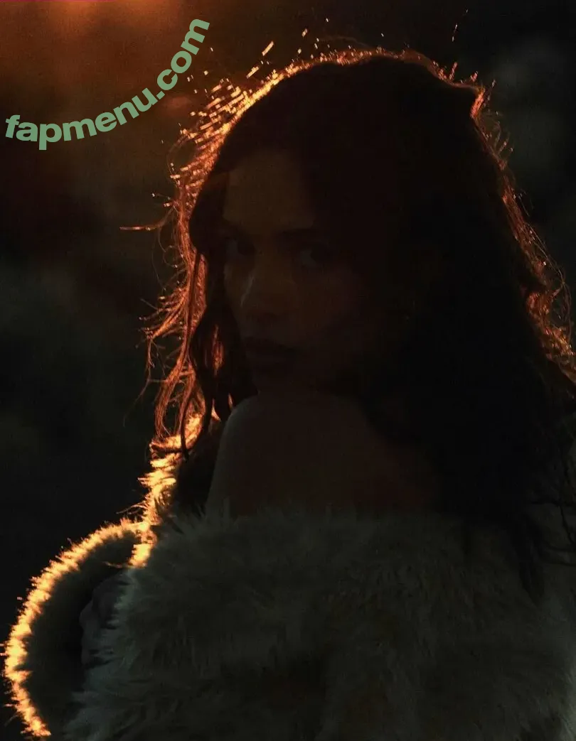 Adria Arjona nude photo #0634 (adriaarjona)