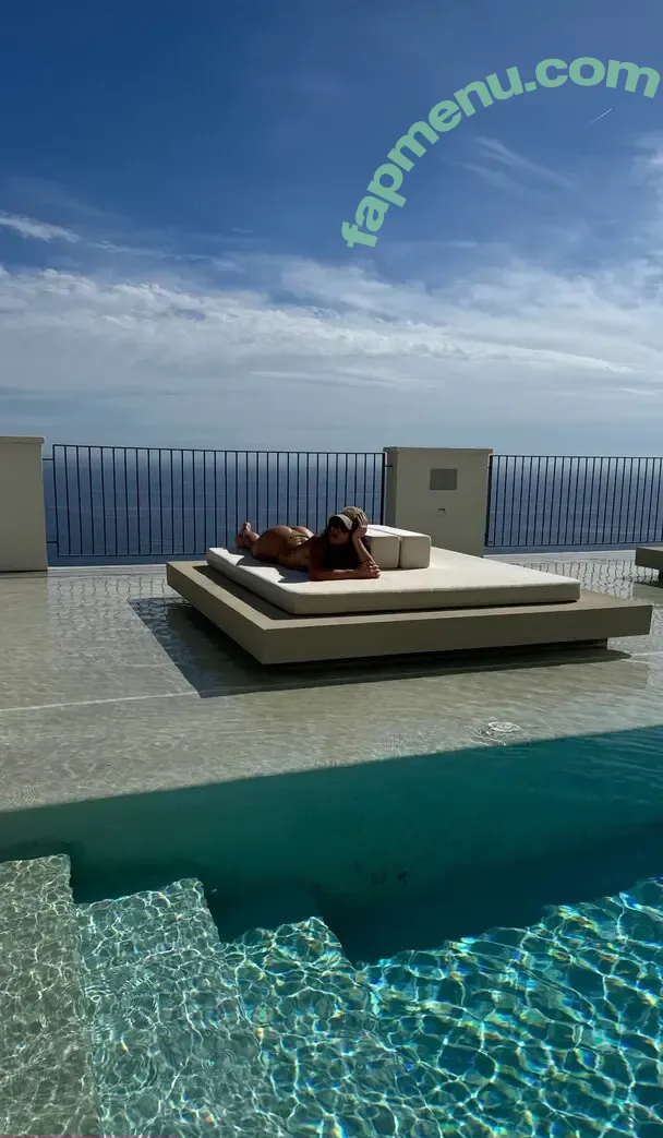 Adria Arjona nude photo #0701 (adriaarjona)