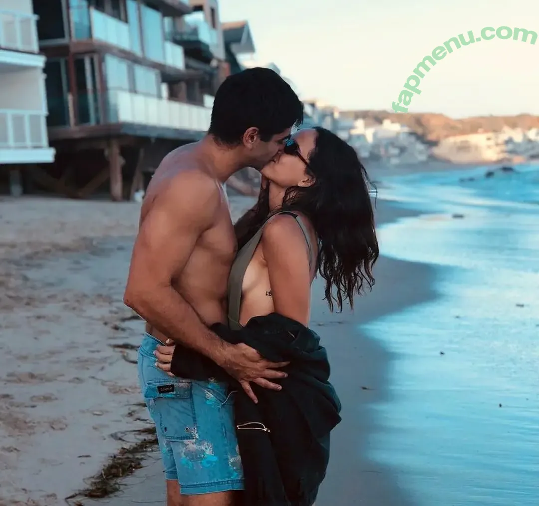 adriaarjona nude photo #0010 (adriaarjona)