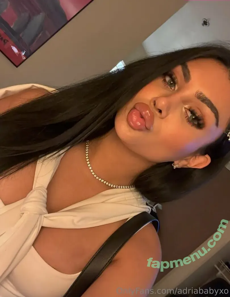 adriababyxo nude photo #0028 (adriababyxo)