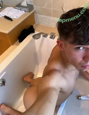 adrian.hots / omgadrian nude photo #0012