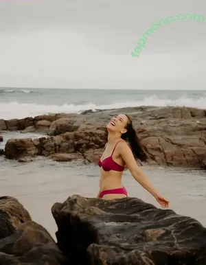 Adriana Birolli / adrianabirolli / adrivainilla nude photo #0068