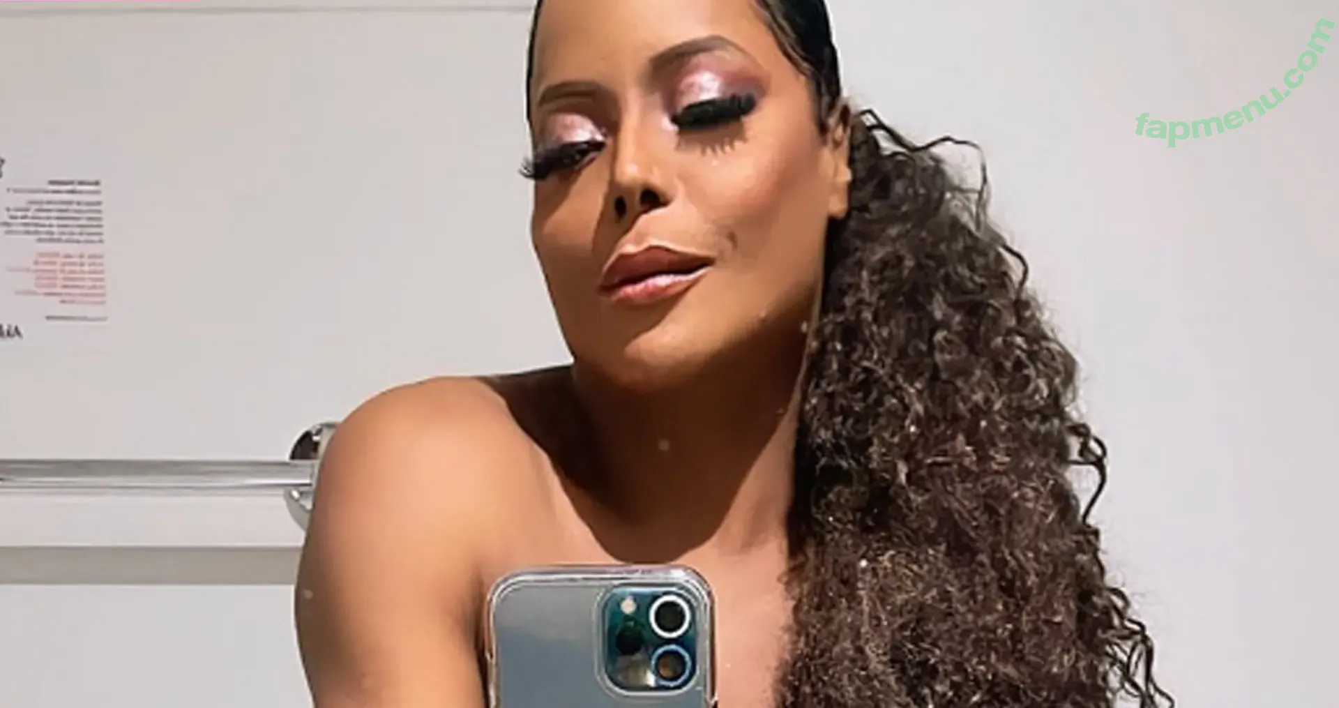 Adriana Bombom nude photo #0160 (adrianabombom / pietra.bombom17)