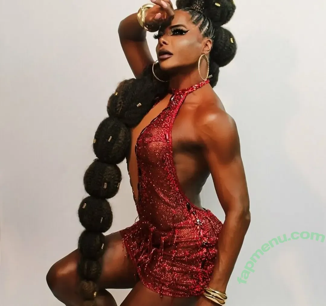 Adriana Bombom nude photo #0180 (adrianabombom / pietra.bombom17)