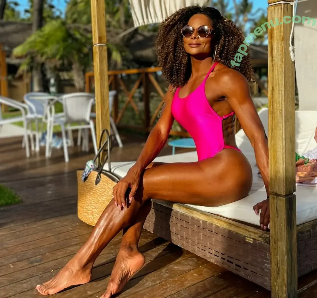 Adriana Bombom nude photo #0188 (adrianabombom / pietra.bombom17)