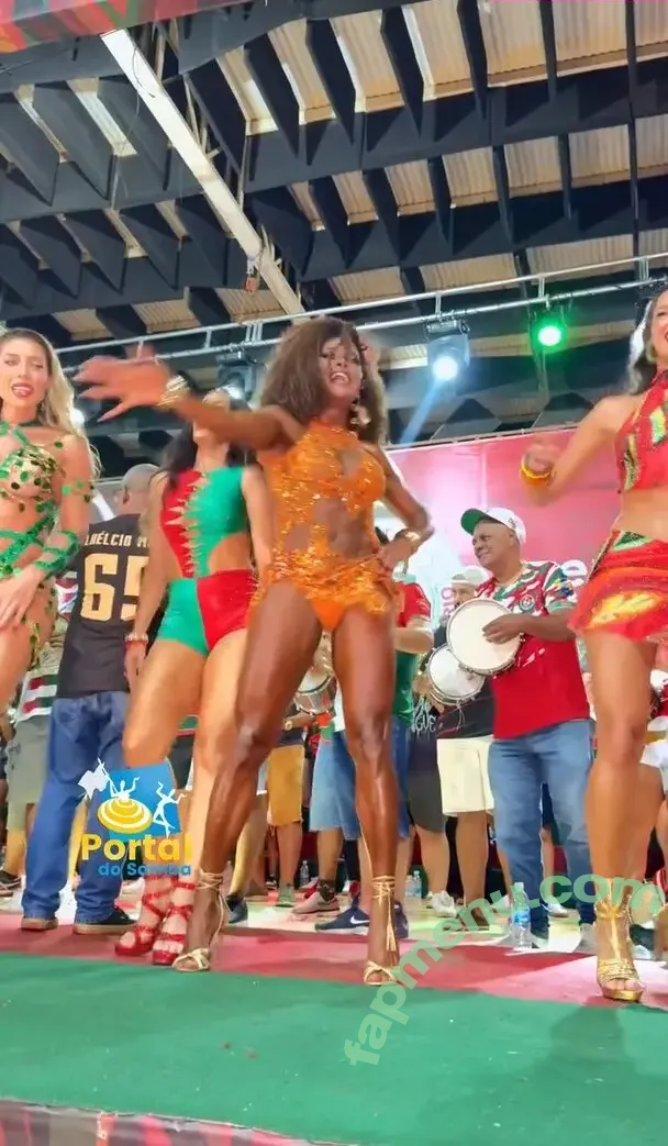 Adriana Bombom nude photo #0198 (adrianabombom / pietra.bombom17)