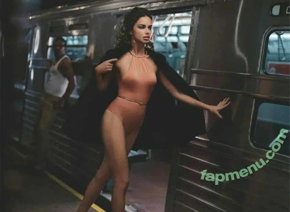 Adriana Lima nude photo #1291 (AdrianaLima)