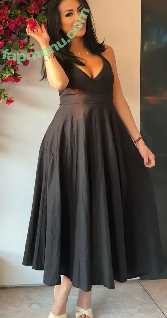 Adriana Meran nude photo #0087 (Adrianameran / _adrianameran_)