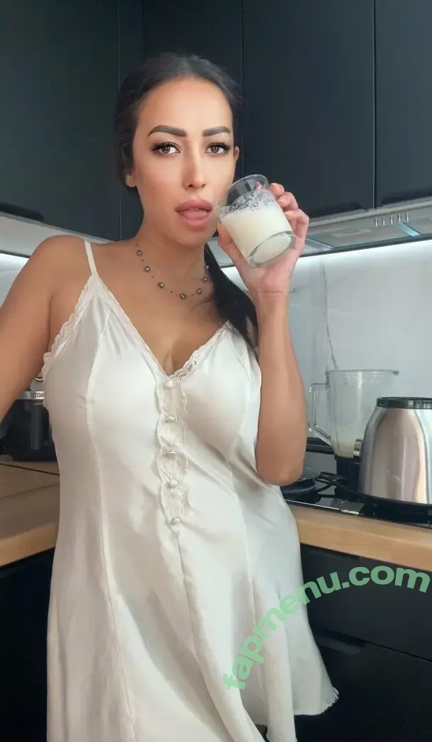 adrianameran nude photo #0118 (adrianameran_)