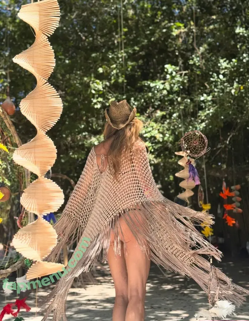 Adriane Galisteu nude photo #0477 (galisteuoficial)