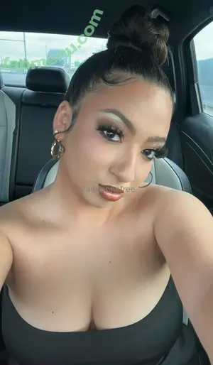 adriannafree nude
