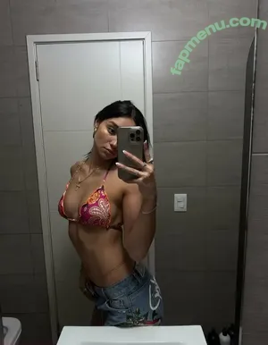 adriannarodriguezxo / adriannarodriquezz nude photo #0025