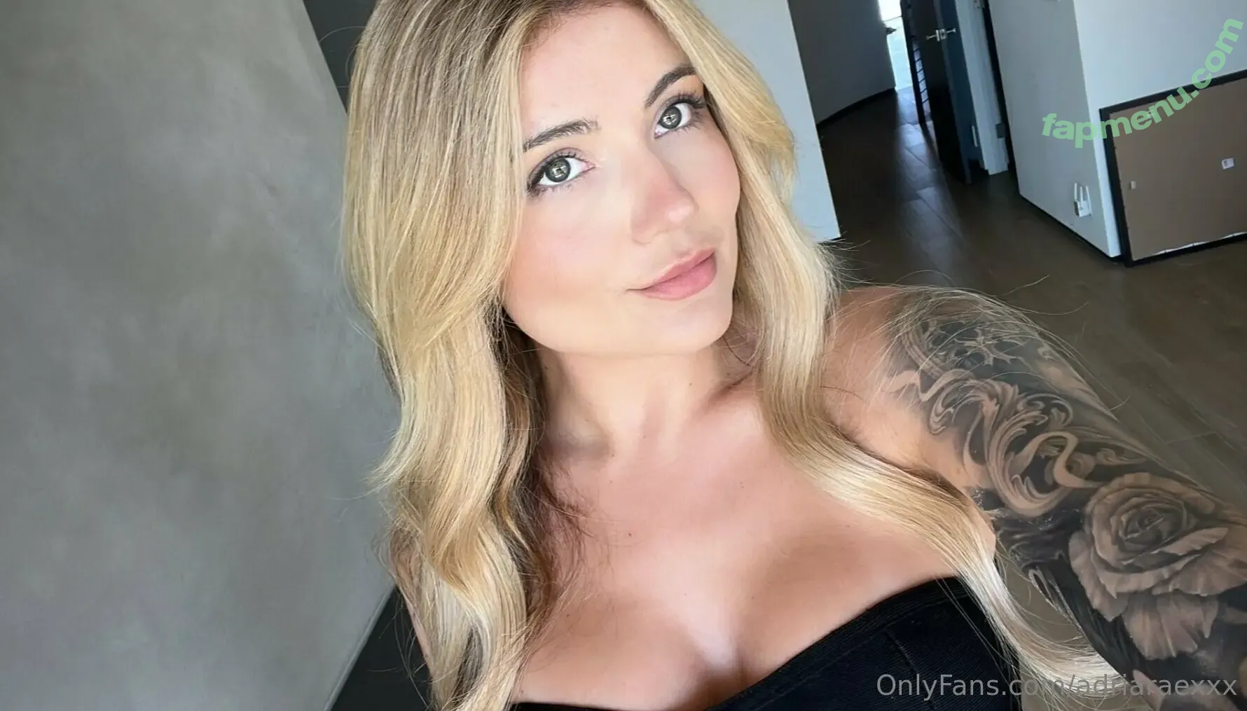 adriaraexxx nude photo #0146 (adriarae)
