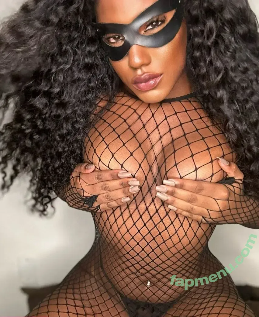 Adriele Souza nude photo #0128 (Dris.ofc / dris.souza / eitadris_)