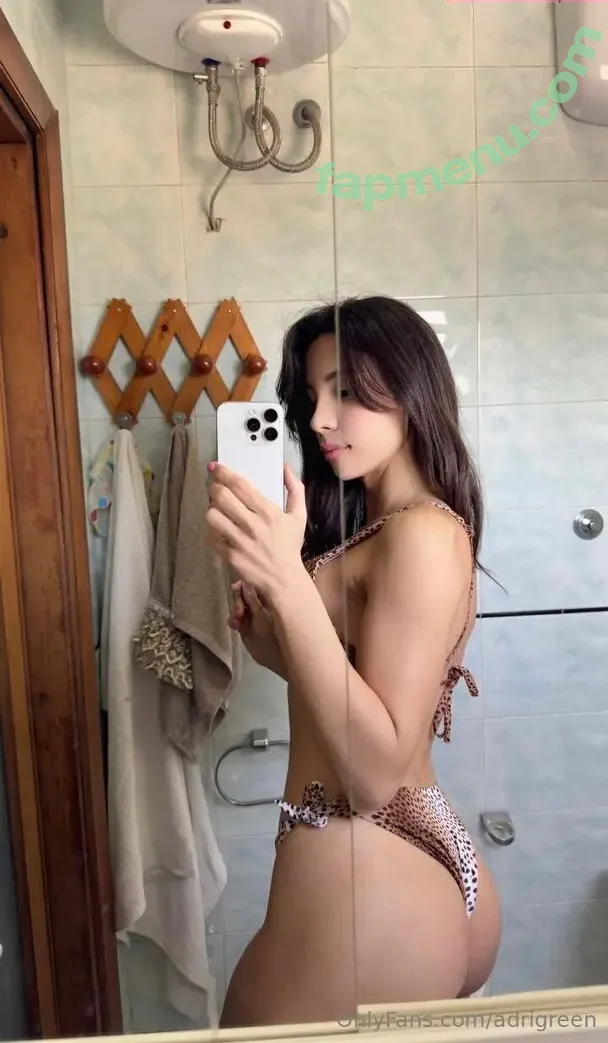 adrigreen nude photo #0002 (adrigofficial)