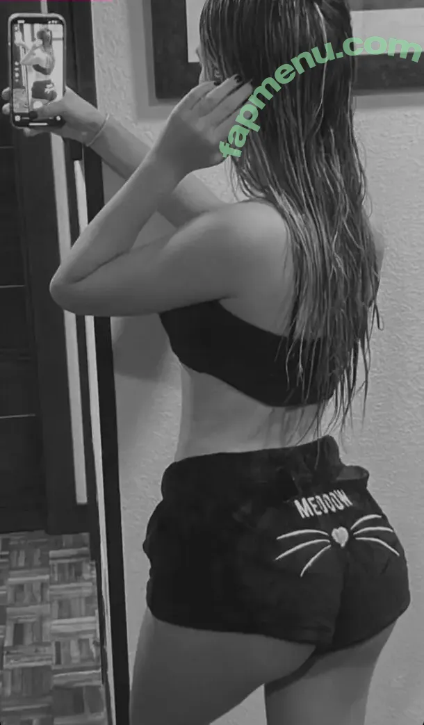 Adriianaasz nude photo #0014 (addriianaa.sr / adriianaasz_)