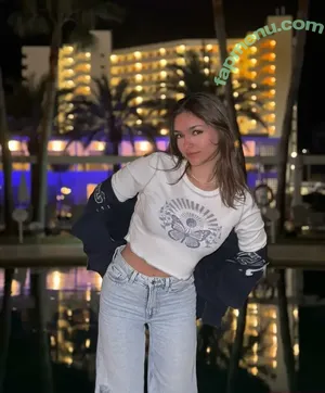 Adrilonz / adriannz nude photo #0022