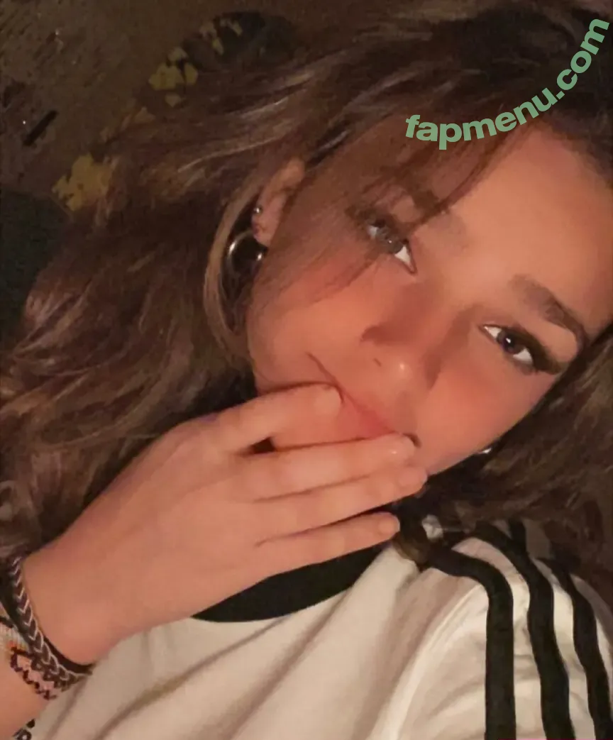 Adrilonz nude photo #0010 (adriannz)