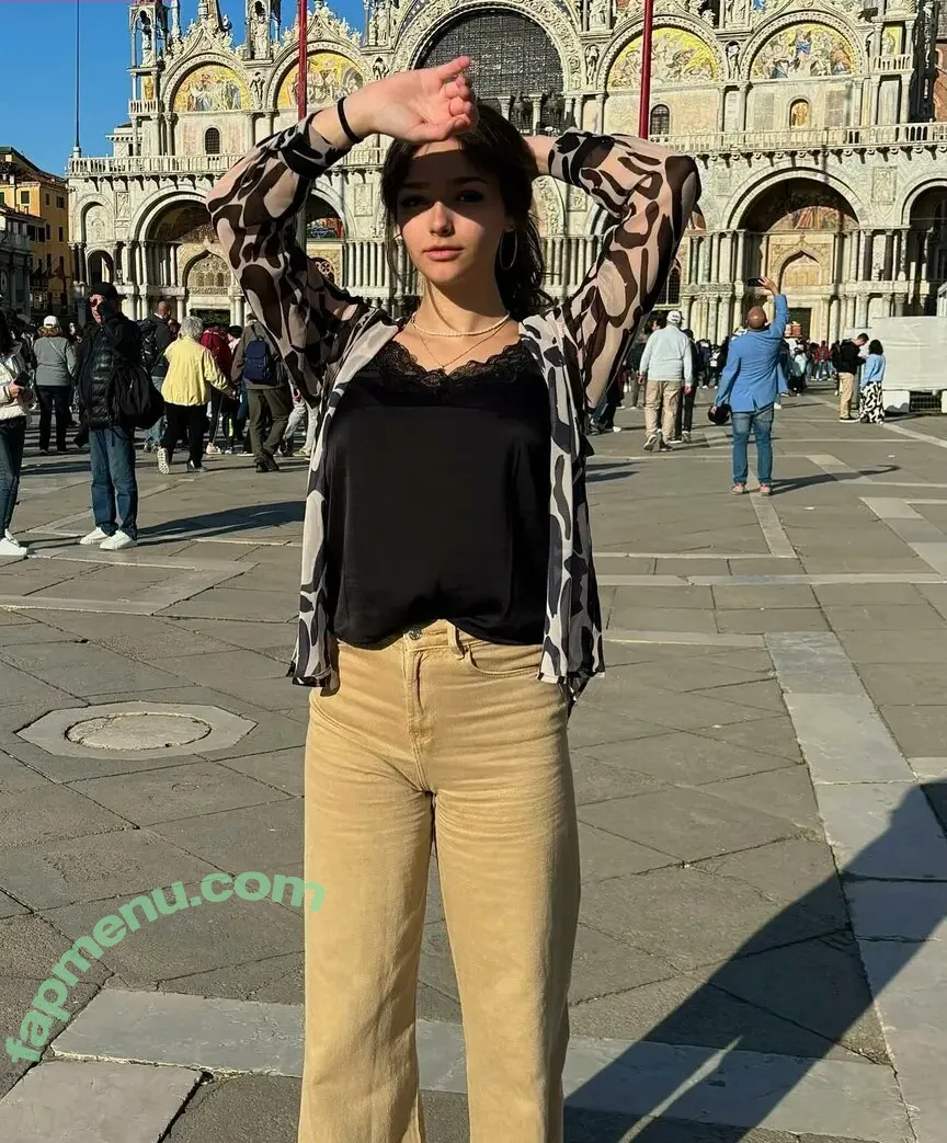 Adrilonz nude photo #0038 (adriannz)