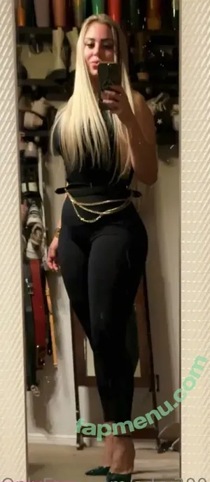  nude photo #0009