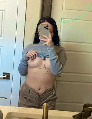 adventureswmeg / adventureswmegs nude photo #0012