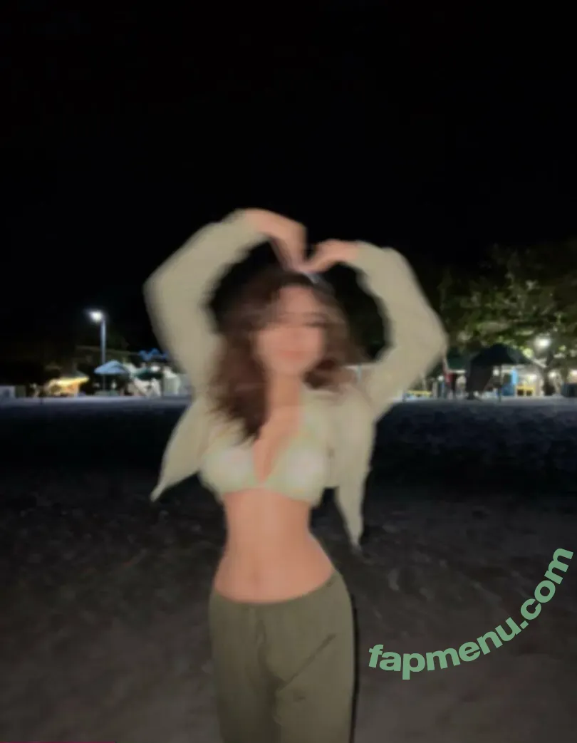 Aebie Estojero nude photo #0002 (Freshburritos / aebiestojero)