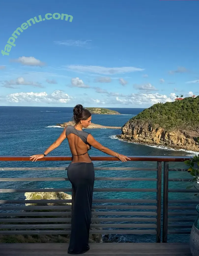 Aetaraa nude photo #0065 (Benita Kaikaryte)