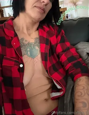  nude photo #0005