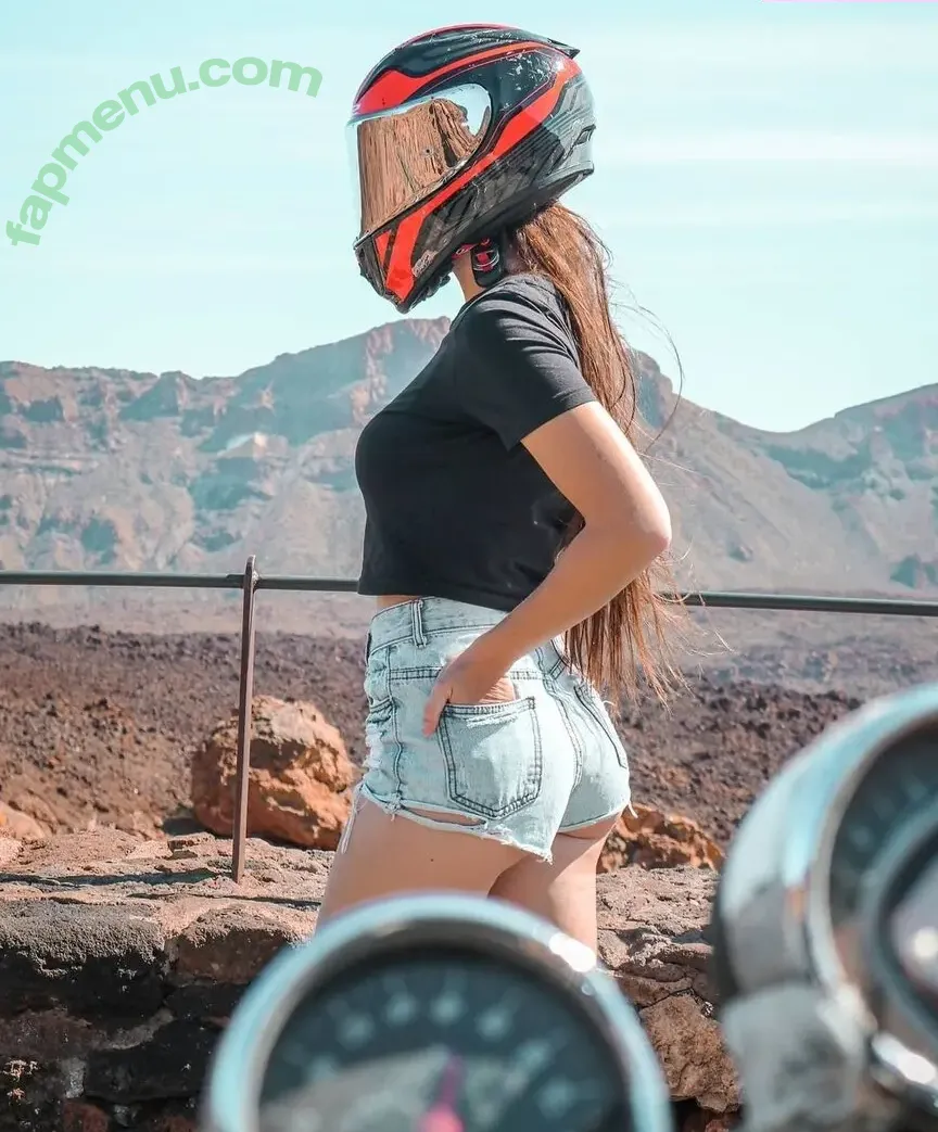 Affe auf Bike nude photo #0017 (affe_auf_bike)