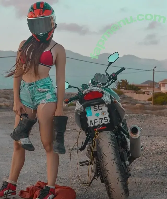 Affe auf Bike nude photo #0044 (affe_auf_bike)
