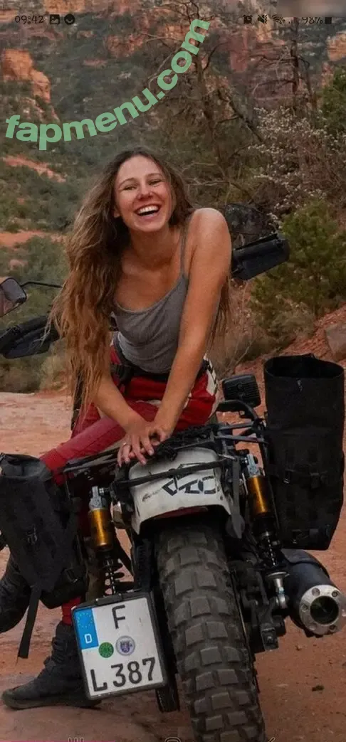 Affe auf Bike nude photo #0045 (affe_auf_bike)