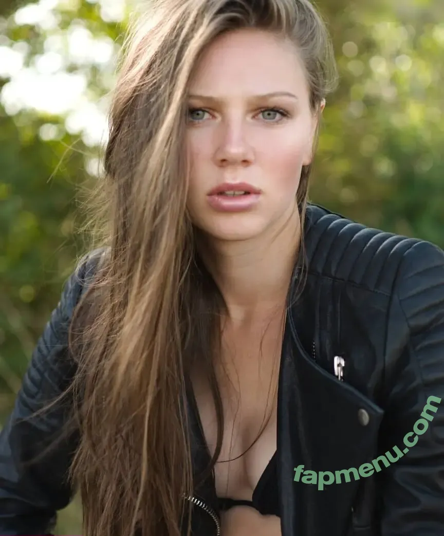 Affe auf Bike nude photo #0089 (affe_auf_bike)