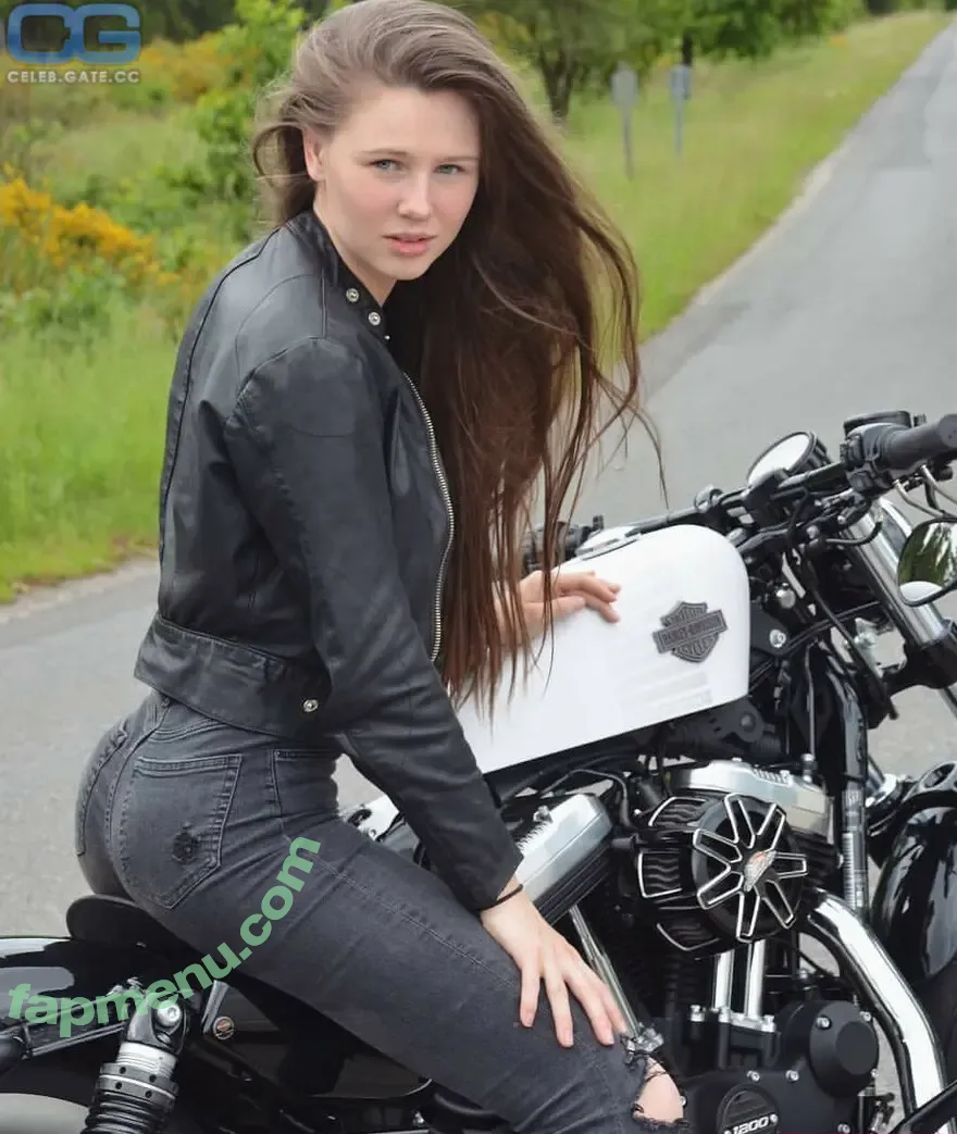 Affea Auf Bike nude photo #0006 (Affea Auf Bike)