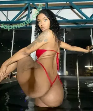 African Booty Meat / curvyandnatural nude photo #0167