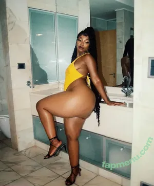 African Booty Meat / curvyandnatural nude photo #0180
