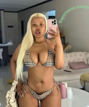 African Booty Meat / curvyandnatural nude photo #0296