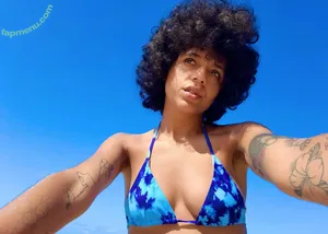 afrocunty / Jorly / jorlyfloress / peluasinfiltro / sashacuntz nude photo #0142