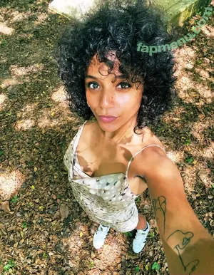 afrocunty / Jorly / jorlyfloress / peluasinfiltro / sashacuntz nude photo #0160