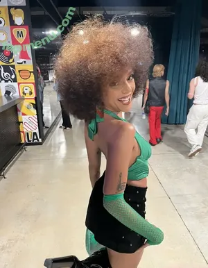 afrocunty / Jorly / jorlyfloress / peluasinfiltro / sashacuntz nude photo #0176