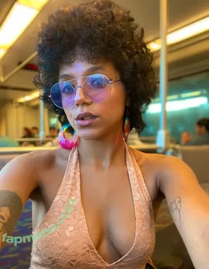 afrocunty / Jorly / jorlyfloress / peluasinfiltro / sashacuntz nude photo #0194