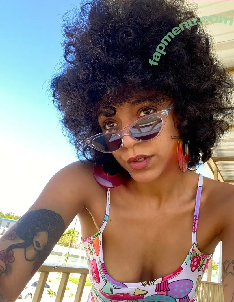 afrocunty nude photo #0144 (Jorly / jorlyfloress / peluasinfiltro / sashacuntz)