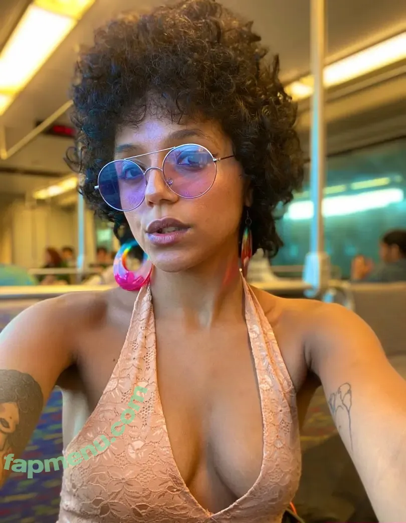afrocunty nude photo #0194 (Jorly / jorlyfloress / peluasinfiltro / sashacuntz)